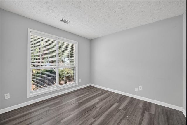 530 Sterling Pointe Court, Lawrenceville, GA 30043