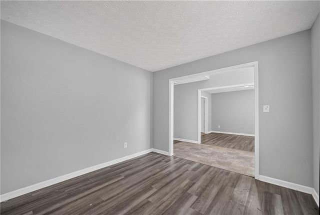 530 Sterling Pointe Court, Lawrenceville, GA 30043