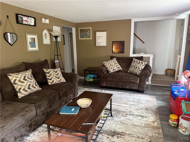 52 Beechwood Road, New Hartford, NY 13413