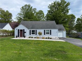 52 Beechwood Road, New Hartford, NY 13413