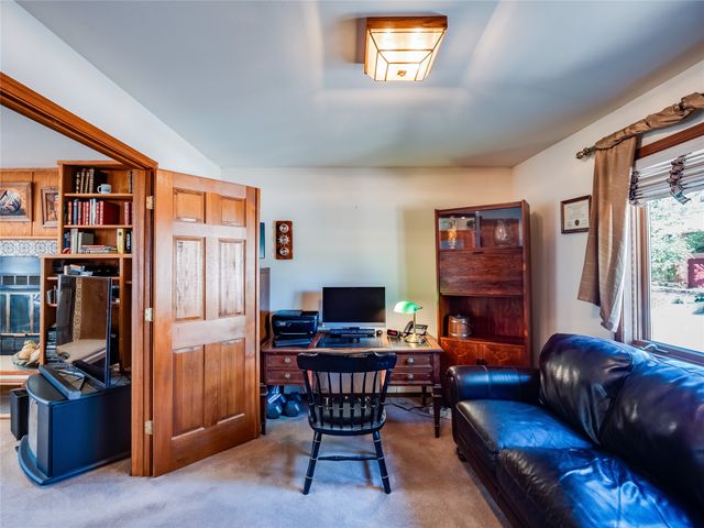 2176 La Tierra, Los Alamos, NM 87544
