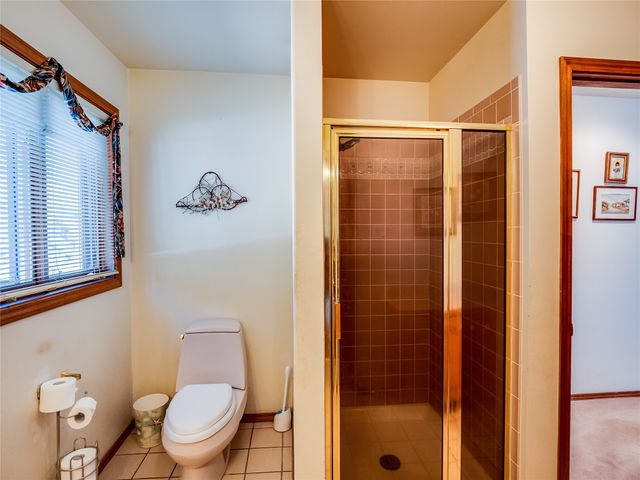 2176 La Tierra, Los Alamos, NM 87544