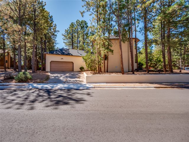 2176 La Tierra, Los Alamos, NM 87544