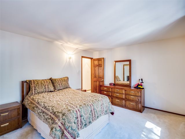 2176 La Tierra, Los Alamos, NM 87544