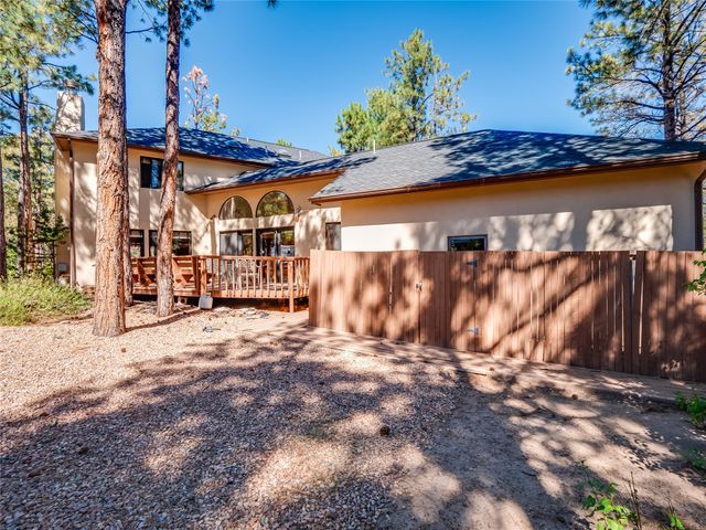 2176 La Tierra, Los Alamos, NM 87544