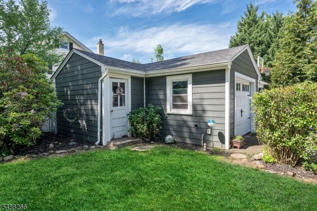 144 Spencer Pl, Ridgewood Village, NJ 07450