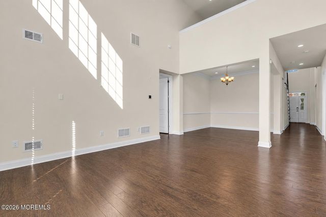 27 Flagstone Court, Freehold, NJ 07728