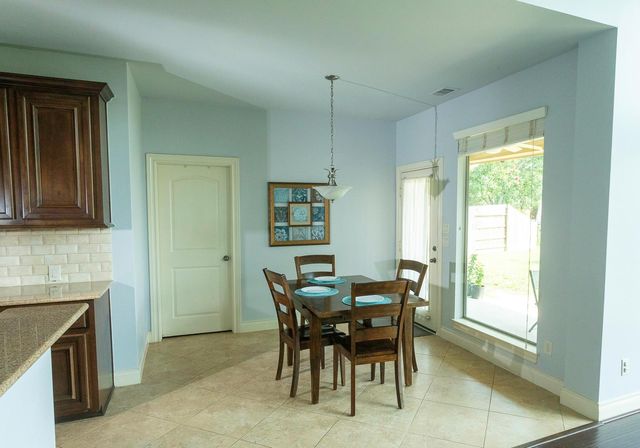 2803 Woodland Glen Lane, Conroe, TX 77385