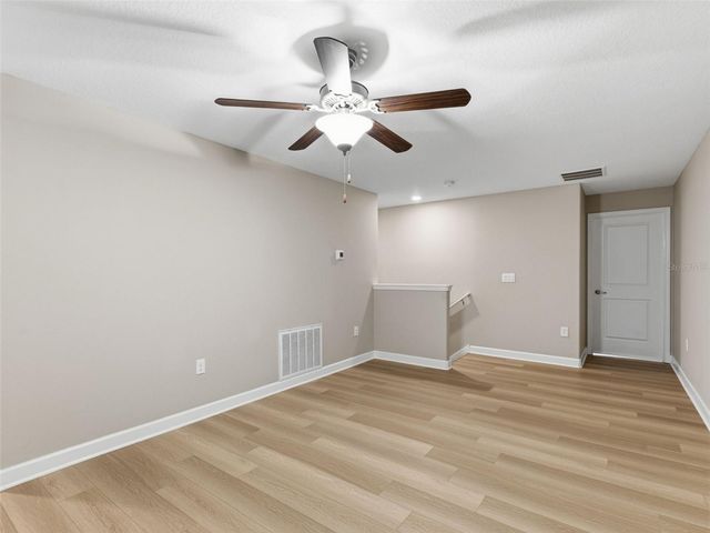 17337 OLD TOBACCO RD, Lutz, FL 33558