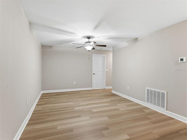 17337 OLD TOBACCO RD, Lutz, FL 33558