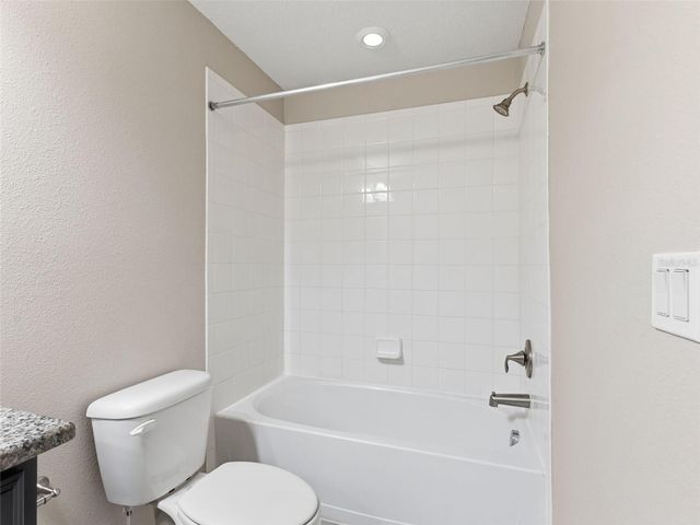 17337 OLD TOBACCO RD, Lutz, FL 33558