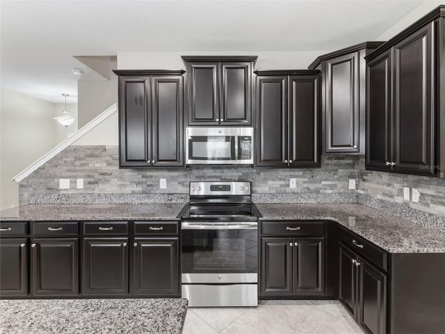 17337 OLD TOBACCO RD, Lutz, FL 33558