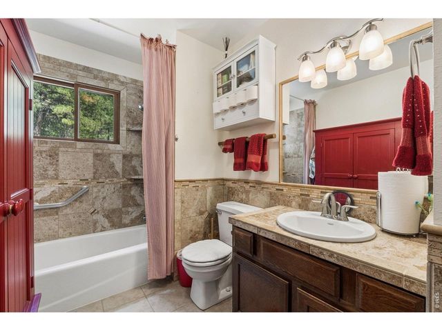 225 Hell Canyon Rd, Estes Park, CO 80517