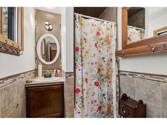 225 Hell Canyon Rd, Estes Park, CO 80517