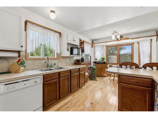 225 Hell Canyon Rd, Estes Park, CO 80517