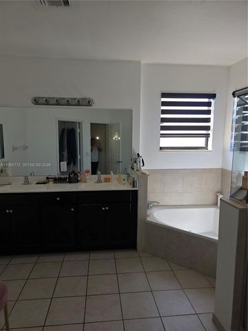 24122 SW 117th Path 24122, Homestead, FL 33032