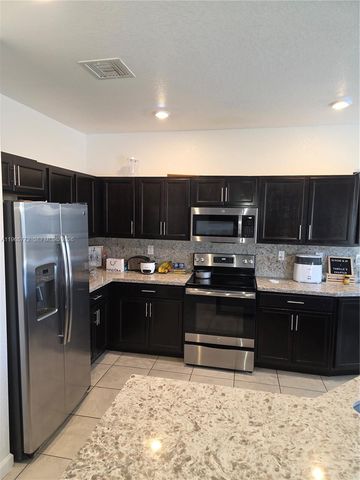 24122 SW 117th Path 24122, Homestead, FL 33032