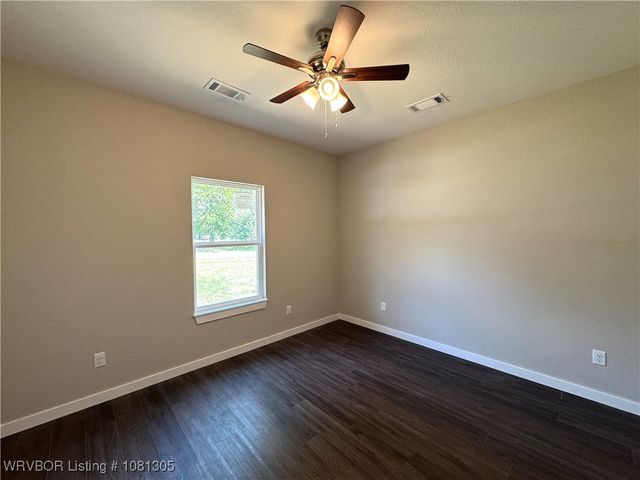 806 S Ada Street, Muldrow, OK 74948