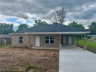806 S Ada Street, Muldrow, OK 74948
