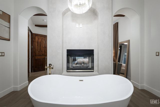 14912 Henderson Avenue, Bakersfield, CA 93314