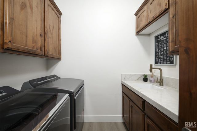 14912 Henderson Avenue, Bakersfield, CA 93314