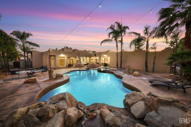 14912 Henderson Avenue, Bakersfield, CA 93314