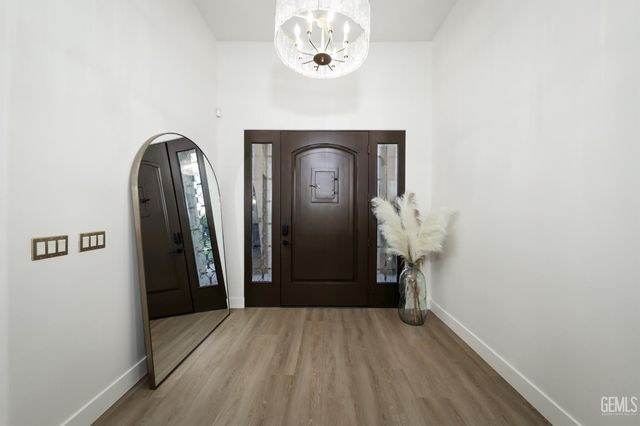 14912 Henderson Avenue, Bakersfield, CA 93314