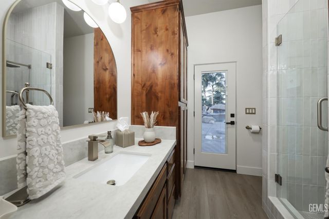 14912 Henderson Avenue, Bakersfield, CA 93314