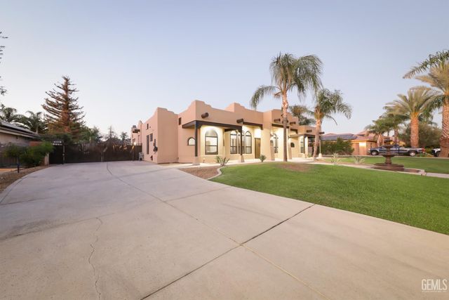 14912 Henderson Avenue, Bakersfield, CA 93314