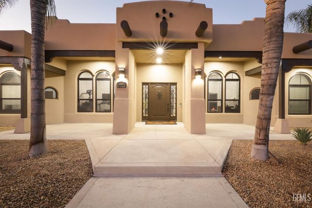 14912 Henderson Avenue, Bakersfield, CA 93314