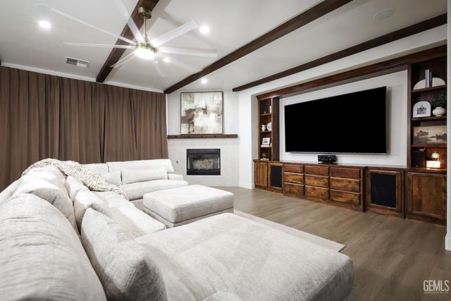 14912 Henderson Avenue, Bakersfield, CA 93314