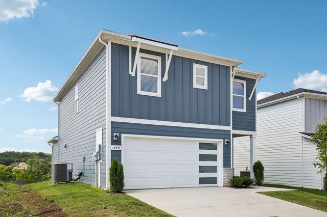 1770 Flora Grv, Hermitage, TN 37076