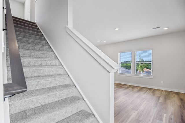 1770 Flora Grv, Hermitage, TN 37076