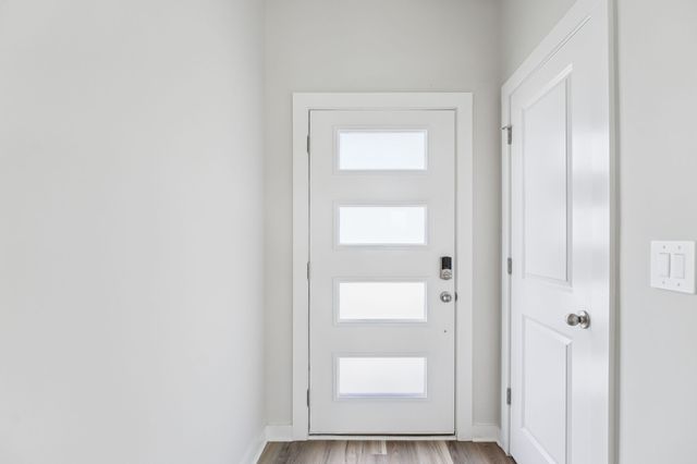 1770 Flora Grv, Hermitage, TN 37076