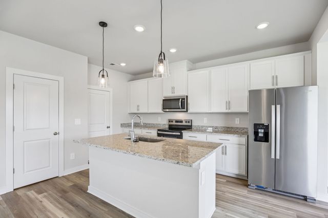 1770 Flora Grv, Hermitage, TN 37076