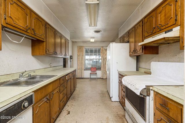 340 Clover Drive, Las Cruces, NM 88001