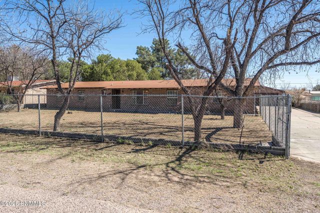 340 Clover Drive, Las Cruces, NM 88001