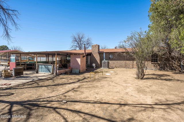 340 Clover Drive, Las Cruces, NM 88001