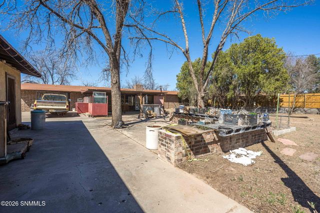 340 Clover Drive, Las Cruces, NM 88001