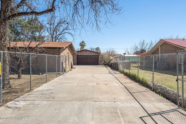 340 Clover Drive, Las Cruces, NM 88001
