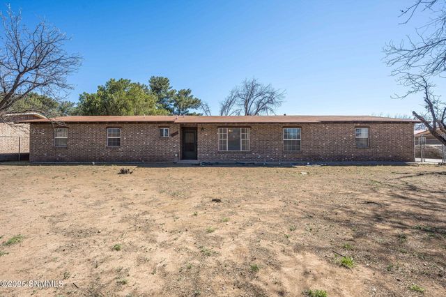 340 Clover Drive, Las Cruces, NM 88001