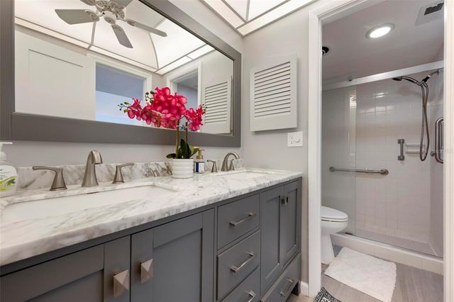 2227 CIRCLEWOOD DRIVE 52, Sarasota, FL 34231