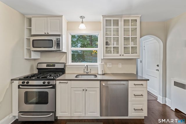 29 Vincent Avenue, Stamford, CT 06905