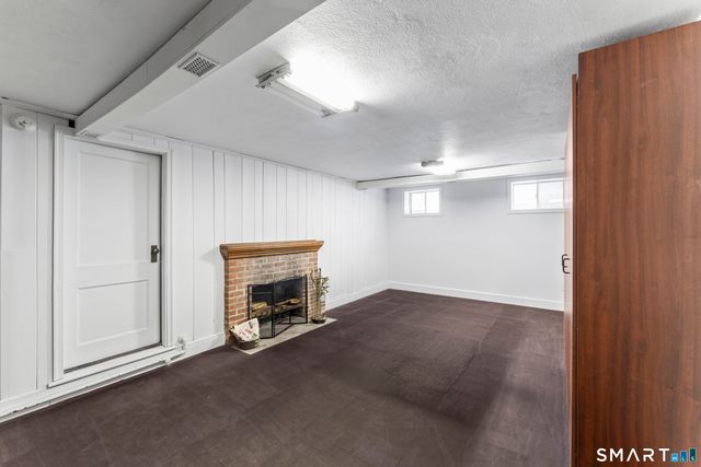 29 Vincent Avenue, Stamford, CT 06905