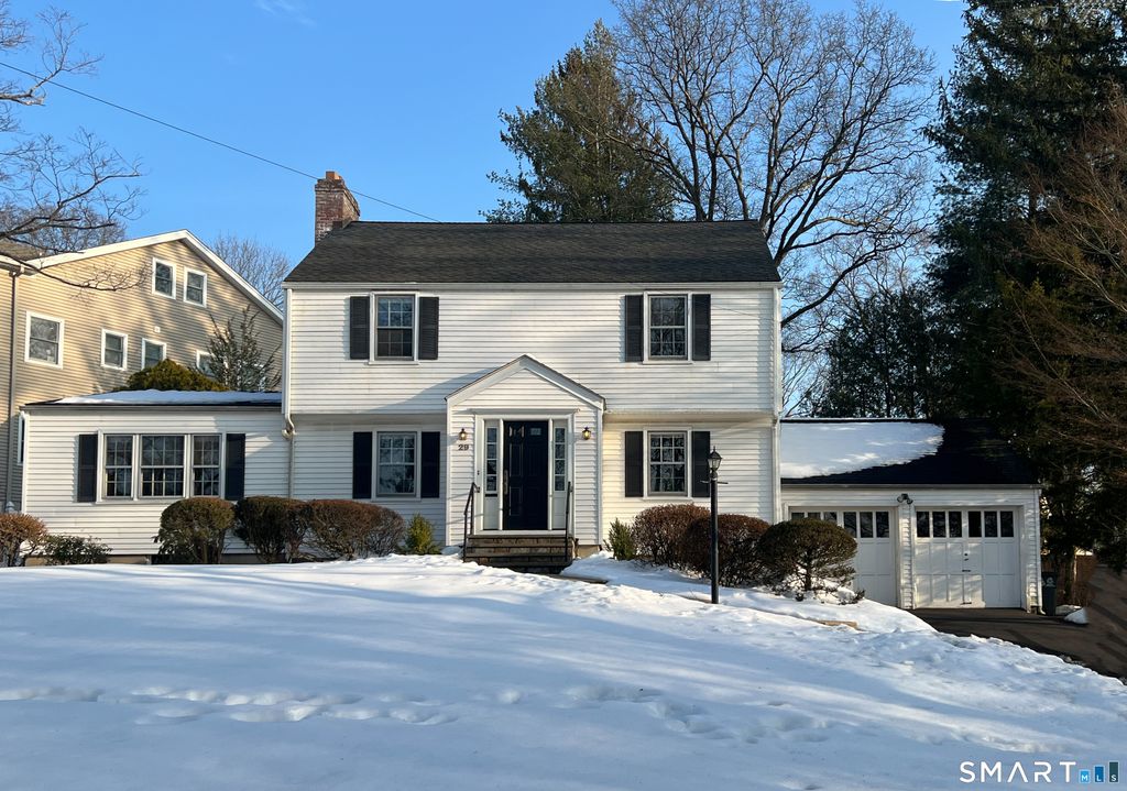 29 Vincent Avenue, Stamford, CT 06905