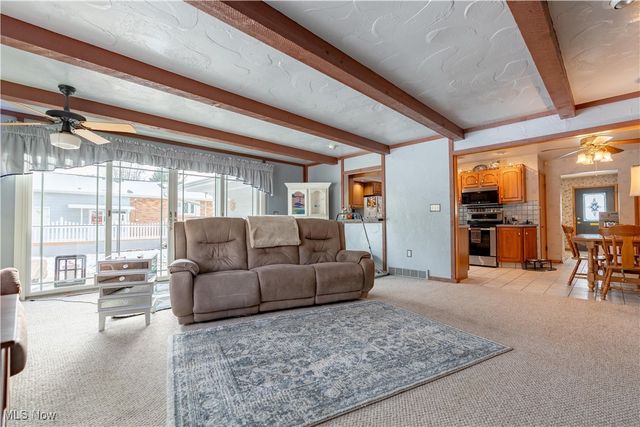 2025 S Plaza Drive, Akron, OH 44319