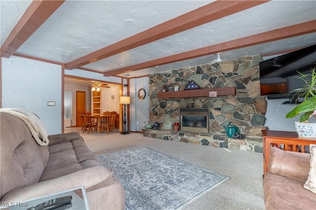 2025 S Plaza Drive, Akron, OH 44319