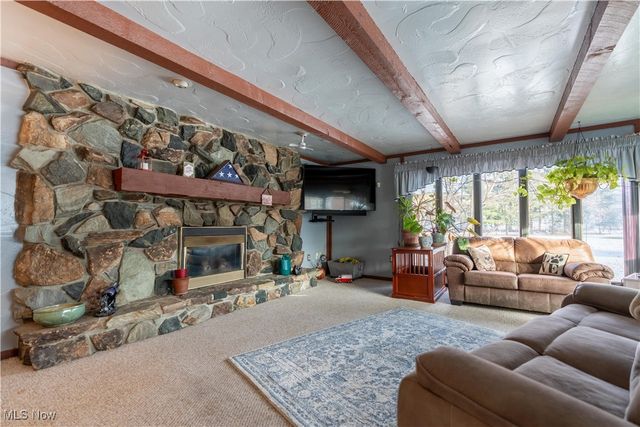 2025 S Plaza Drive, Akron, OH 44319