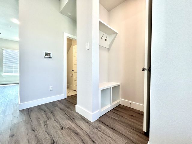 1830 NE Green Oaks Boulevard 102, Arlington, TX 76006