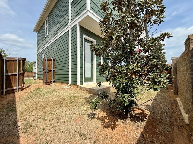 1830 NE Green Oaks Boulevard 102, Arlington, TX 76006